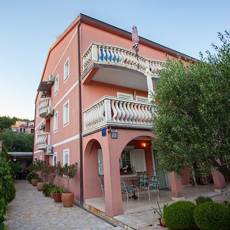Apartments Ljubo Stari Grad  Exteriör bild