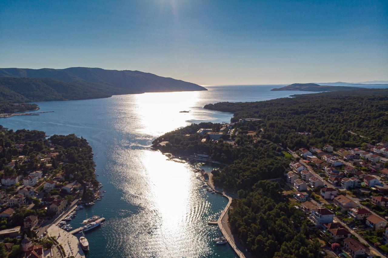 Apartments Ljubo Stari Grad  Exteriör bild